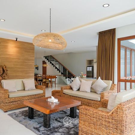 Asmaya Hill View Villa 7 Bedrooms With A Private Swimming Pool Бандунг Екстер'єр фото