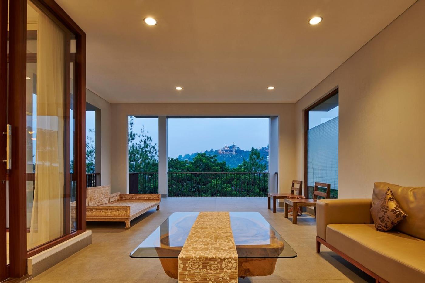 Asmaya Hill View Villa 7 Bedrooms With A Private Swimming Pool Бандунг Екстер'єр фото
